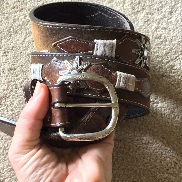 Nocona Western Ribbon Spur Rowel Concho Tab Belt - Picture 2 of 8